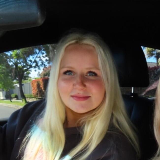 Babysitter in Melbourne: Abbey rose