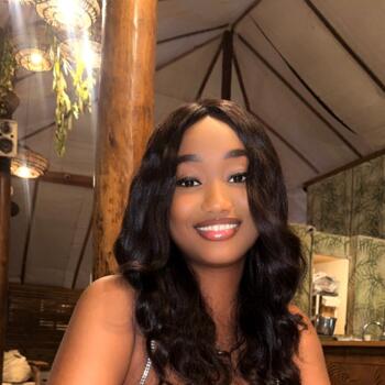 Barnevakt i Tromøy: Khady