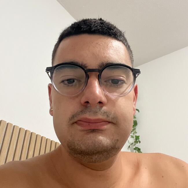 Babysitter in Narbonne: Hugo