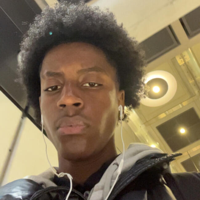 Babysitter in London: Lucious kajjuga