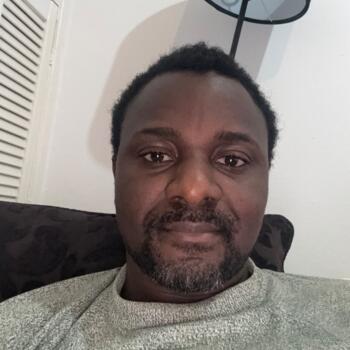 Babysitting job in Belfast: babysitting job Ayodeji