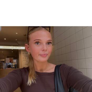 Babysitter in Sydney: Scarlett