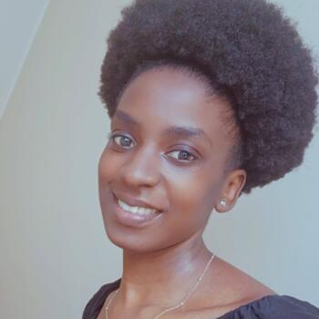 Babysitter Milan: Rebecca Nanono Mutesasira