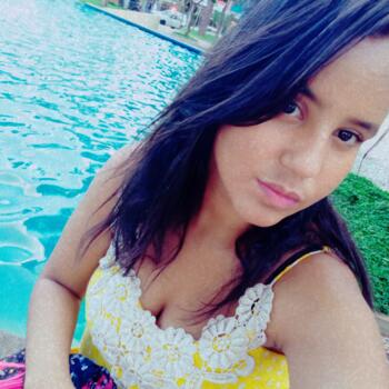 Babá em Sao Jose do Rio Preto: Kailaine