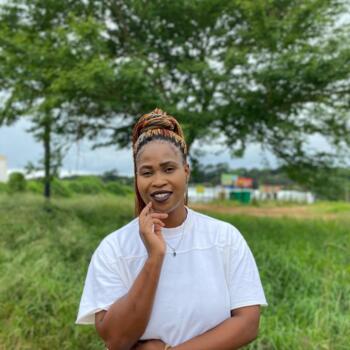 Babysitter Kingsborough: Nobuhle