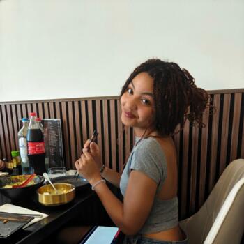 Babysitter in Charleroi: Doriane