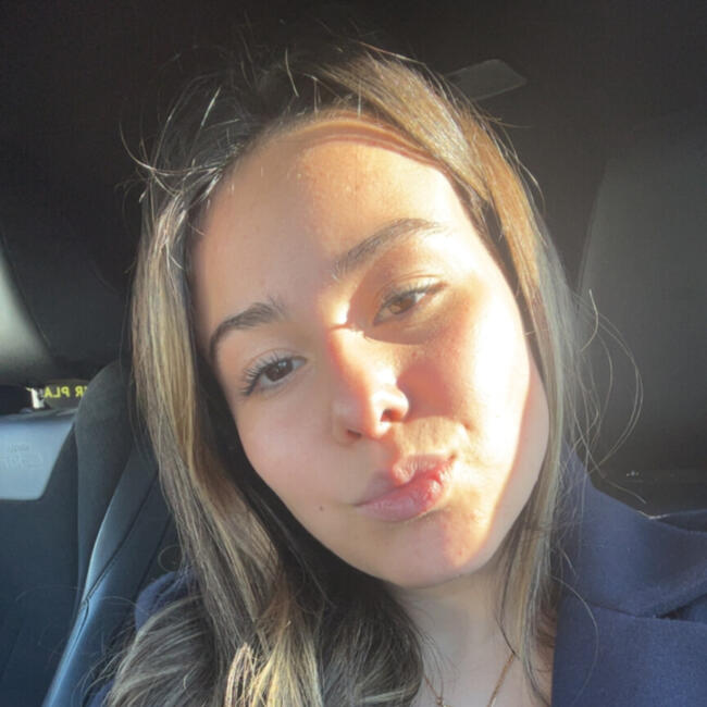 Babysitter in Manosque: Valentina