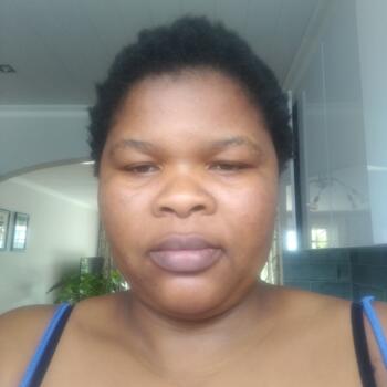 Babysitter in Cape Town: Nozipho