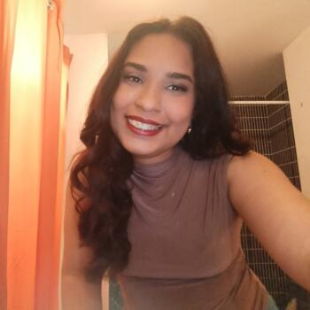 Nanny in Rubí: Sarai skay.