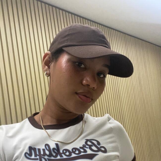 Babysitter in Lagoa: Jeliza Paola