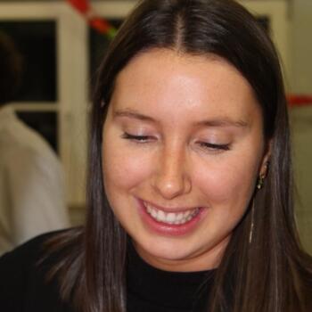 Babysitter in Clichy: Emma