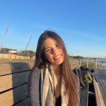 Babysitter in Novo Hamburgo: Brenda