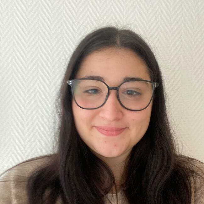 Babysitter in Bougival: Maylis