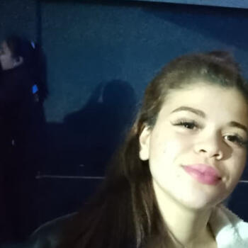 Niñera Córdoba: Jazmin celeste