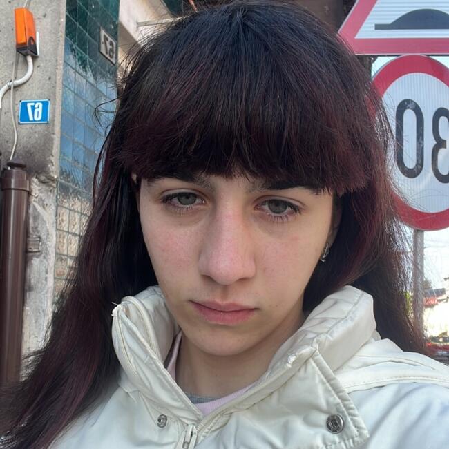 Babysitter in Piteşti: Veronica