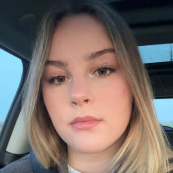 Babysitter in Dieppe: Alyssa