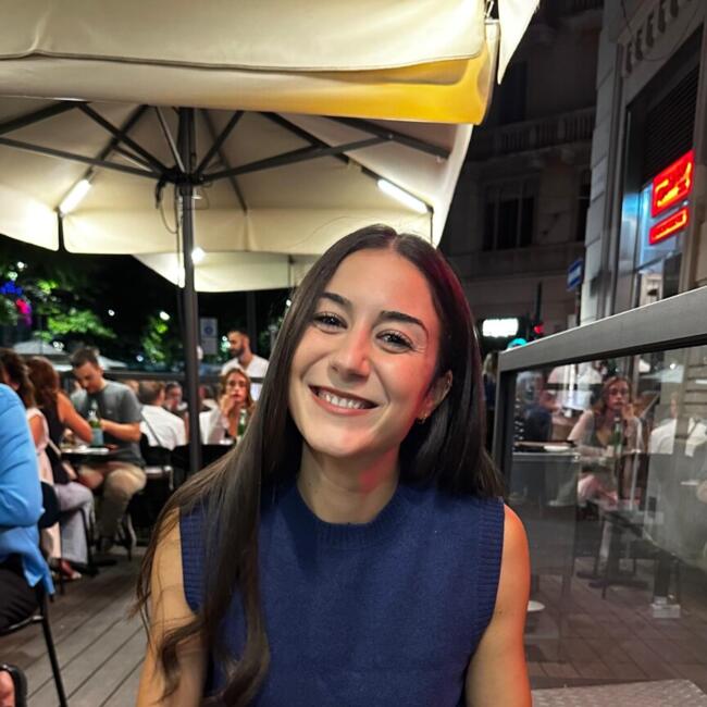 Babysitter a Milano: Veronica