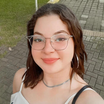 Babysitter in São José dos Campos: GIULIA