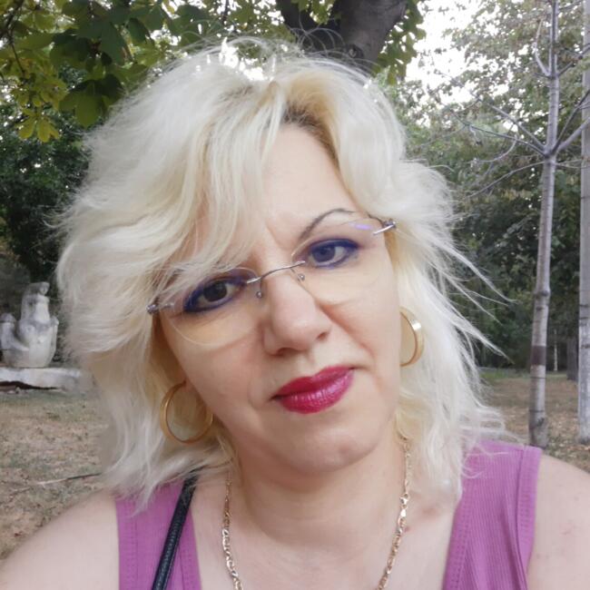 Babysitter in Brăila: Aurora