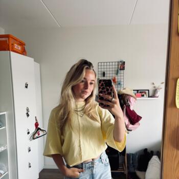 Babysitter in Sneek: Esmee