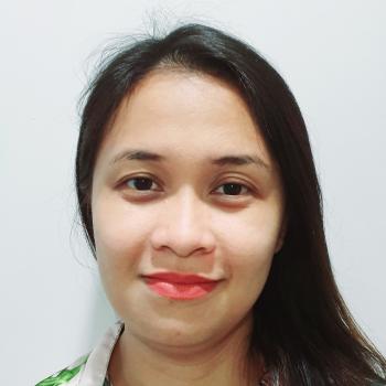 Babysitter in Singapore: Nora