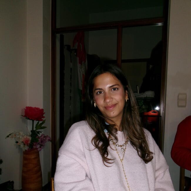 Babysitter in Ixelles-Elsene: Lorie