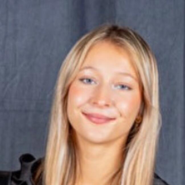 Babysitter in Toulouse: Léia