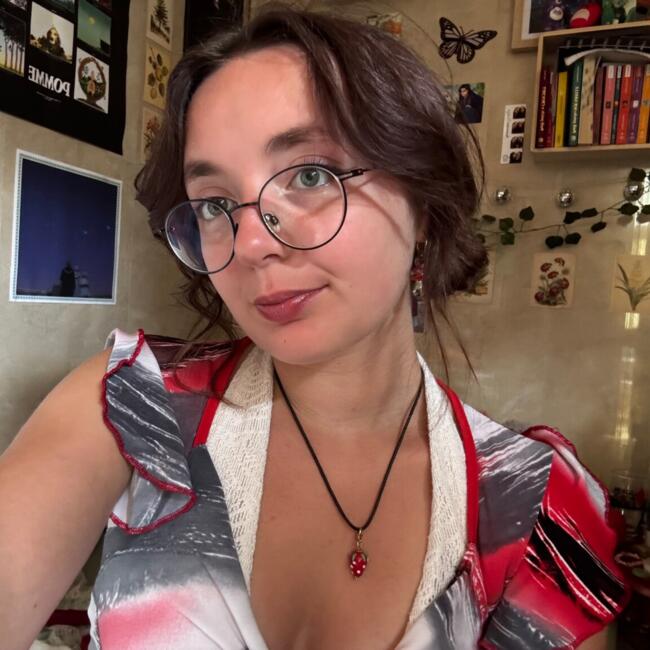 Babysitter in Juillan: Eloïse