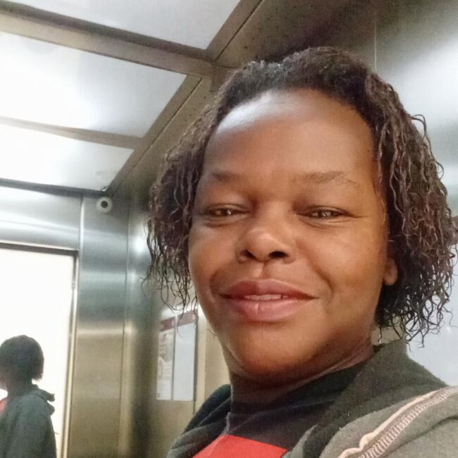 Babysitter in Niterói: Verônica Pereira da Silva