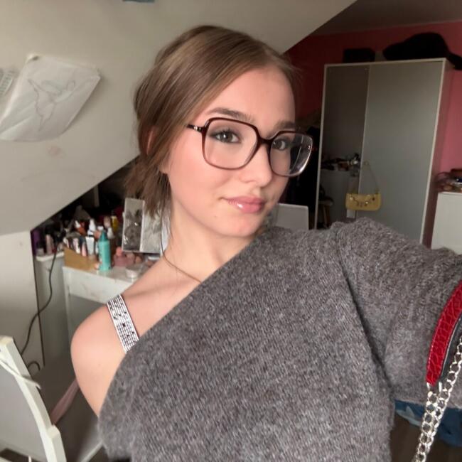 Babysitter in Fontenay-aux-Roses: Paola
