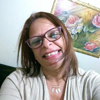 Babá Bauru: Claudia de Paiva Almeida