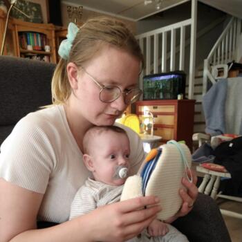 Barnevakt i Tranby: Henriette