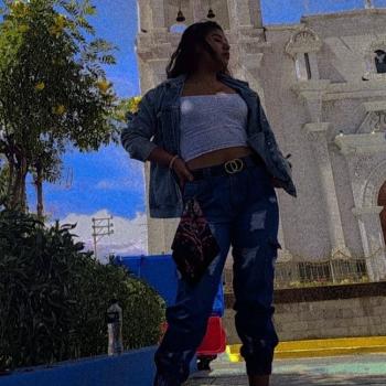 Babysitter in Socabaya: Mirella
