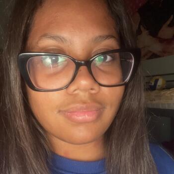 Babysitter in Marano di Napoli: Valeria