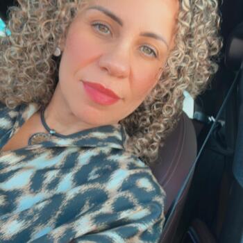 Emprego de babá em Lauro de Freitas: emprego de babá Livia