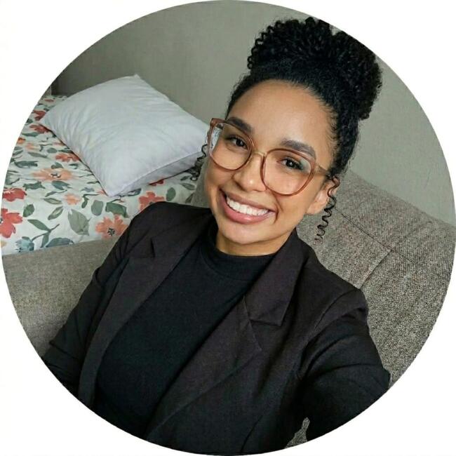 Babysitter in Manaus: Antônia