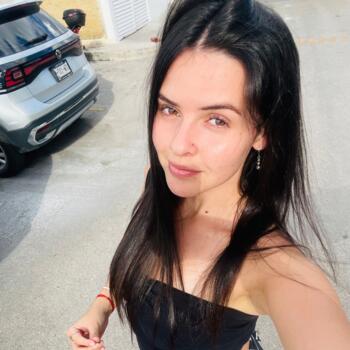 Babysitter in Playa del Carmen: Valentina