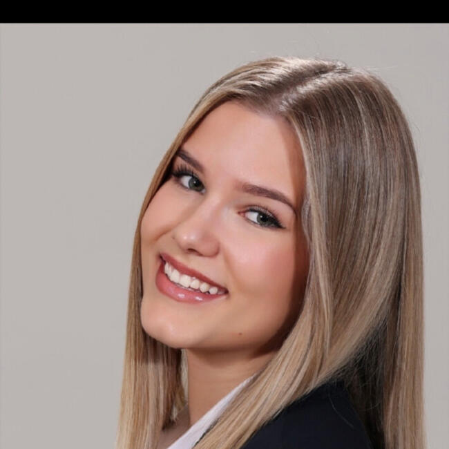 Bébiszitter Debrecen területén: Zsófi