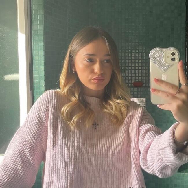 Babysitter in Rome: Natalia