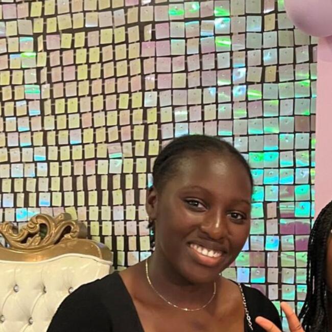Babysitter in Thiais: Mariam