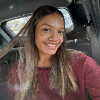 Babysitter San Antonio: Madison