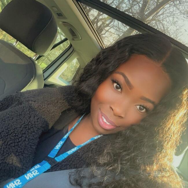 Nounou à Croydon: Marni