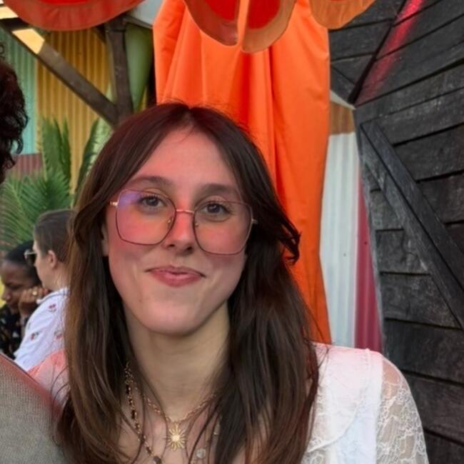Babysitter in Saint-Denis: Andréa