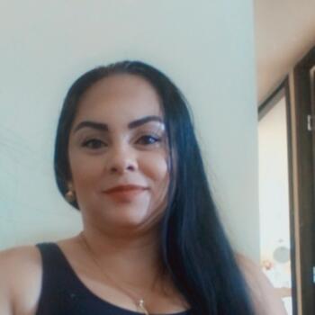 Niñera en Dos Quebradas: Lorena