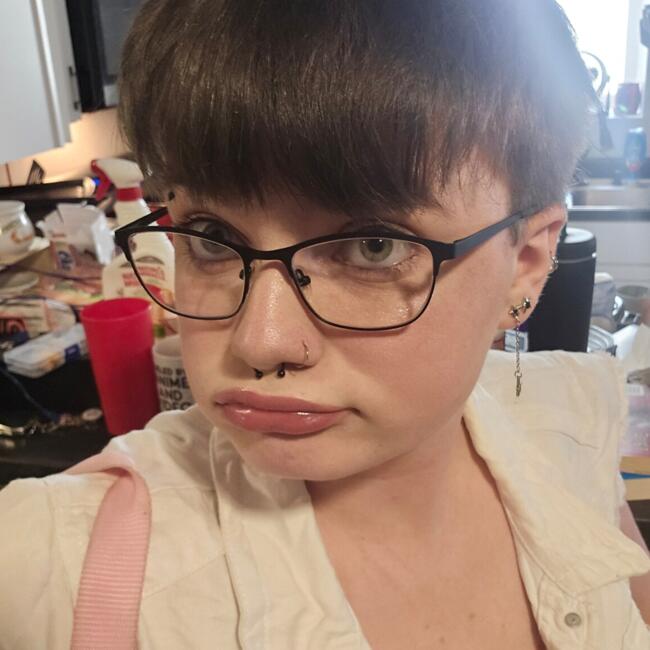Babysitter in Mankato: Miranda