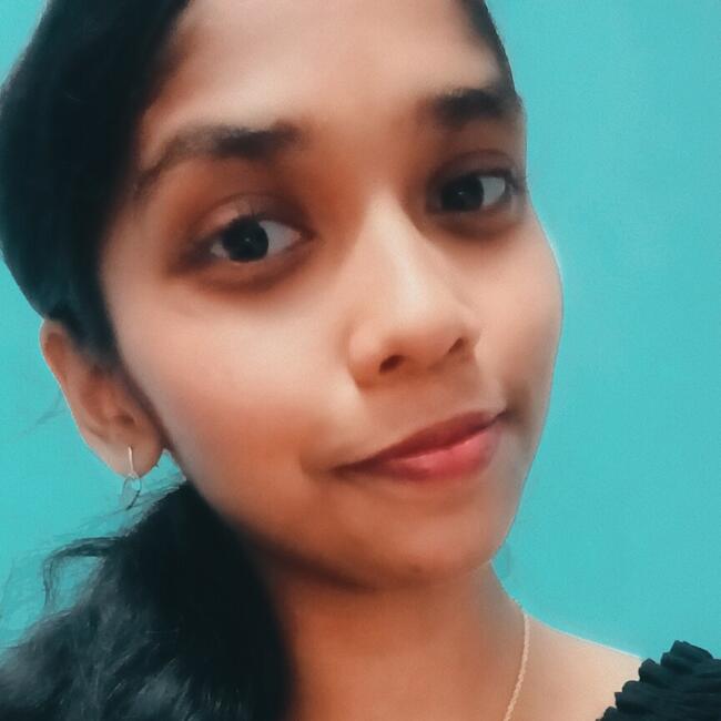 Babysitter in Senawang: Veronica