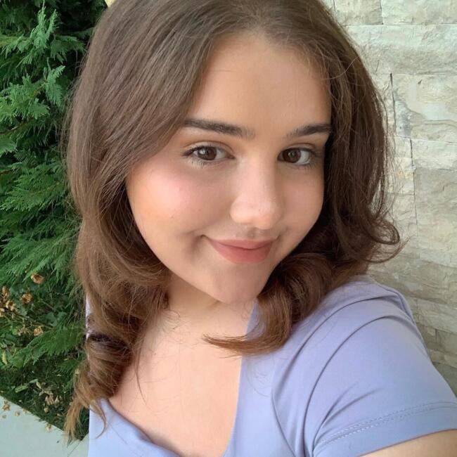 Babysitter in Preston: Kristina