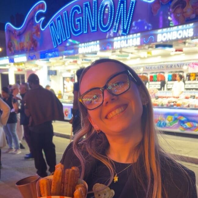 Babysitter in Villers-la-Montagne: Pauline