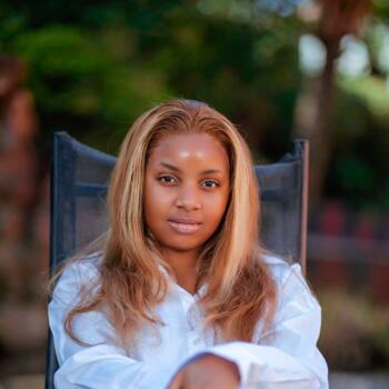 Baby-sitter in Kamloops: Ashley