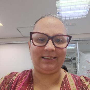 Babysitter in Embu das Artes: Dinah